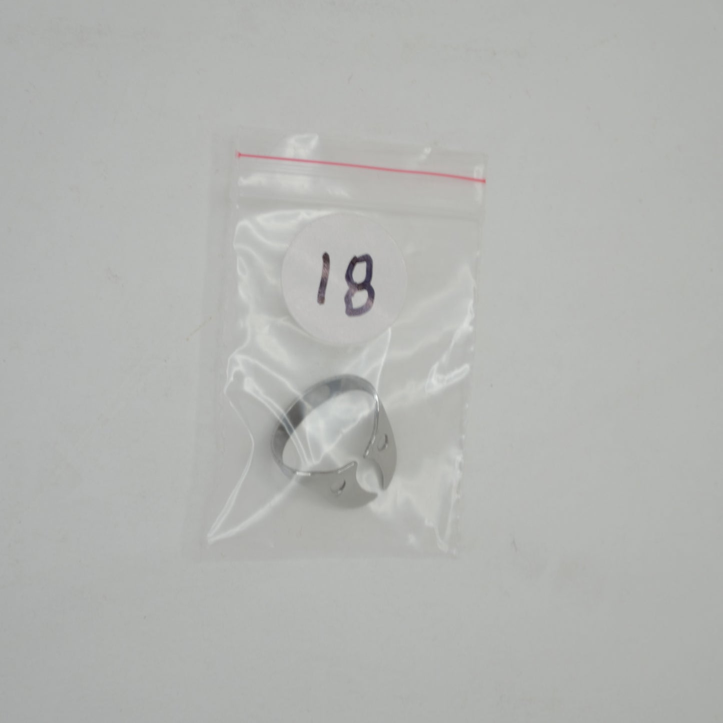 Molar Rubber Dam Lower Left Clamp, #18