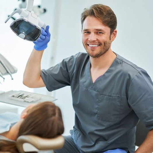 What to look? When buying Trendy Dental Scrubs for Dentists, Assistants, Hygienists, and Dental Students