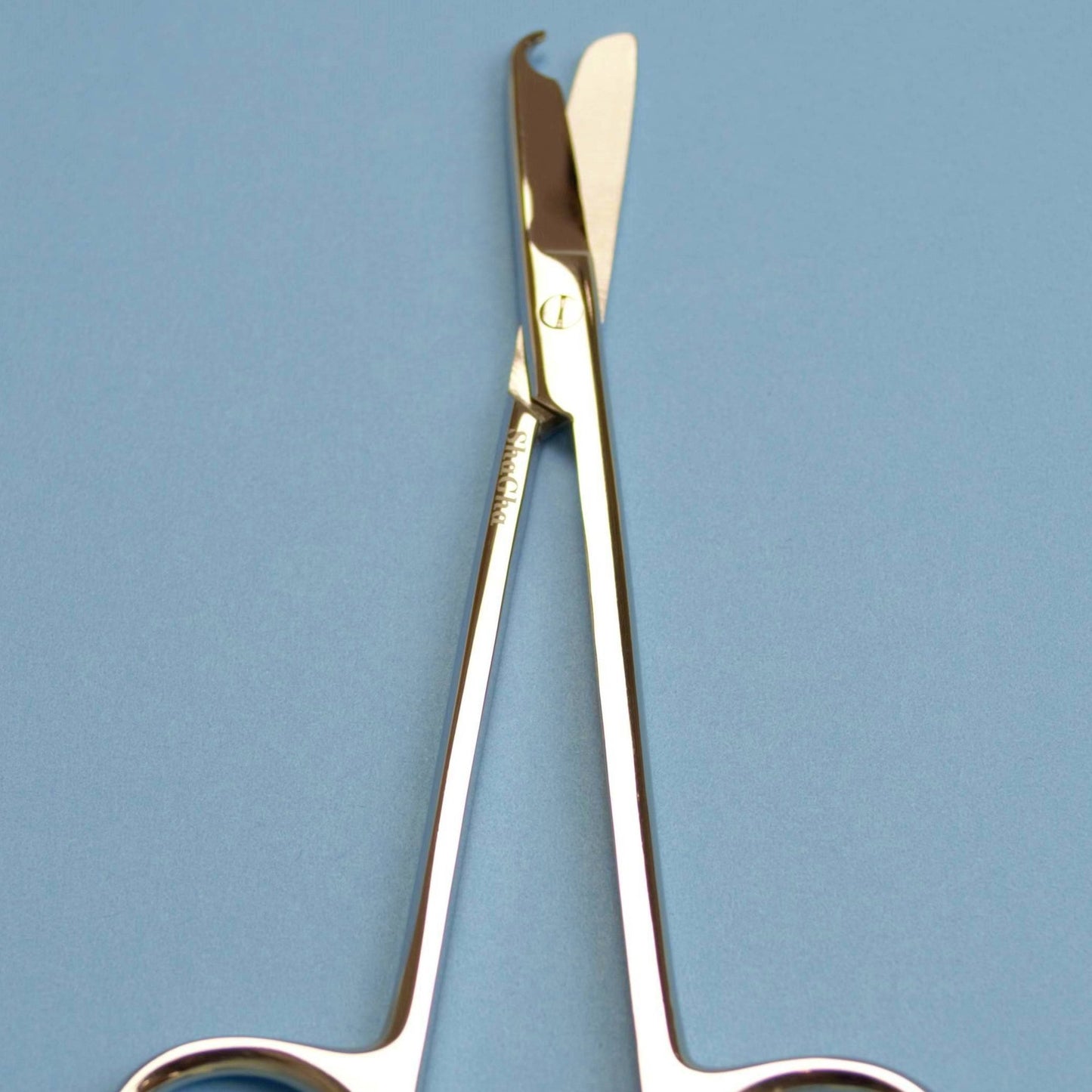 Stitch Scissor, Littauer