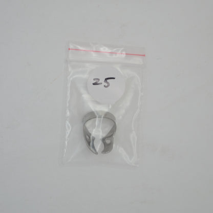 Molar Rubber Dam Lower Right Clamp, #25