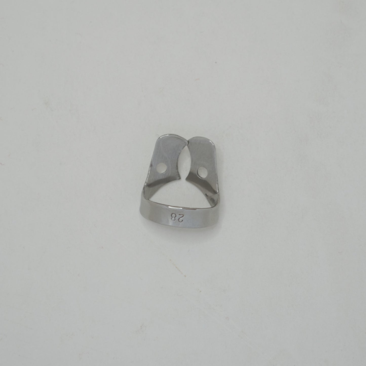 Molar Rubber Dam Lower Right Clamp, #28