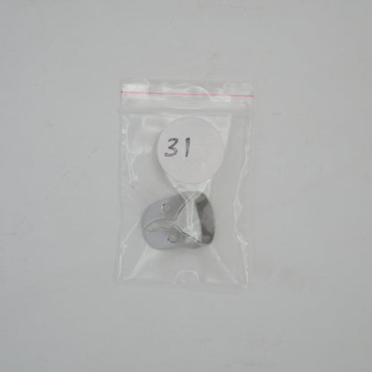 Molar Rubber Dam Lower Right Clamp, #31