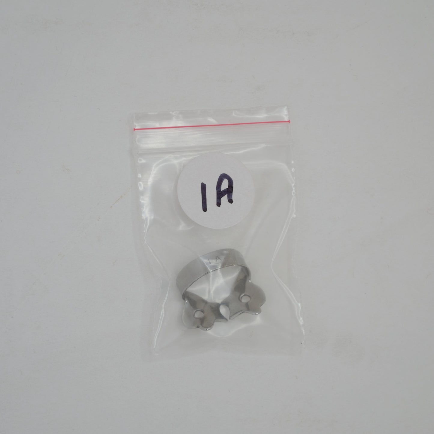 Premolar Rubber Dam Clamp, #1A
