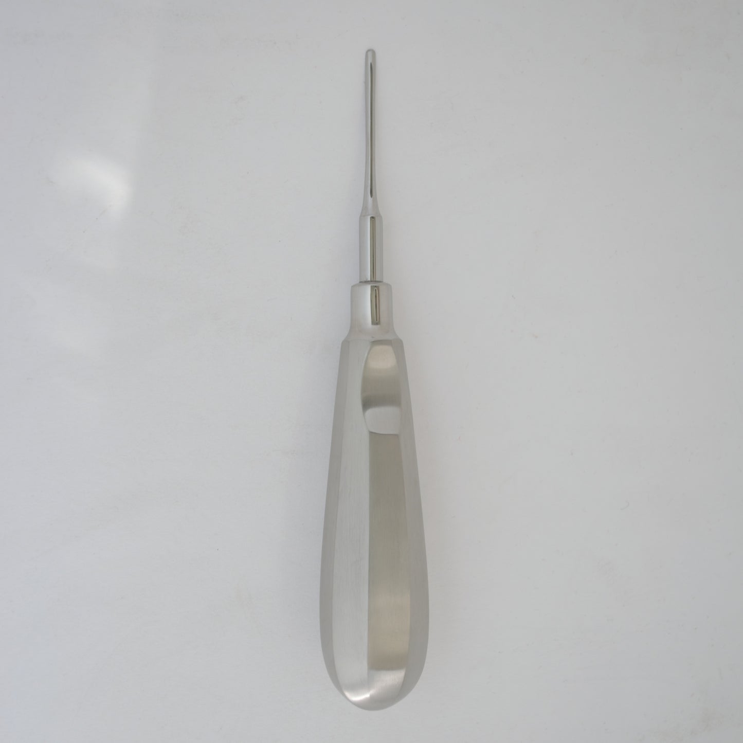 Root Elevators, Luxators