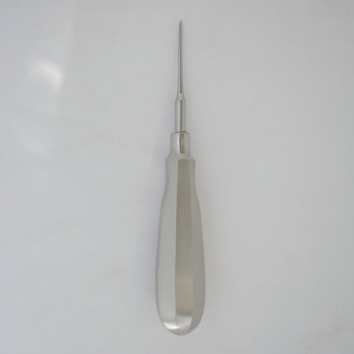 Root Elevators, Luxators