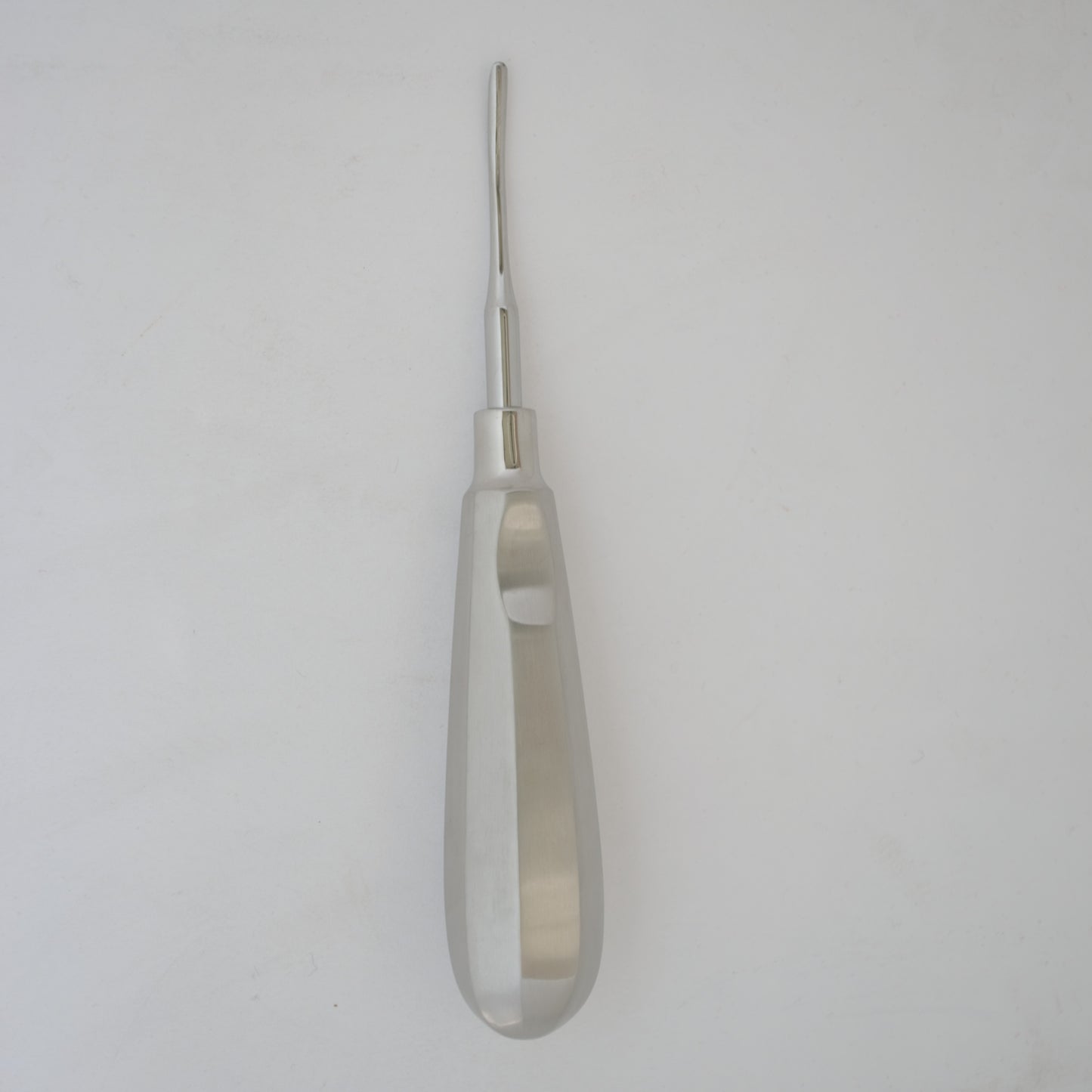 Root Elevators, Luxators