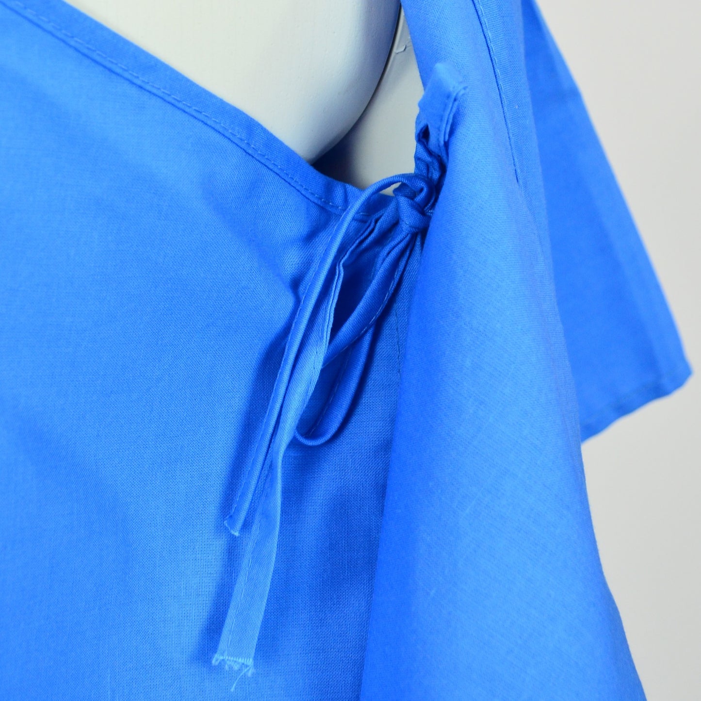 Medical Exam Gown, Open Back Side, S03