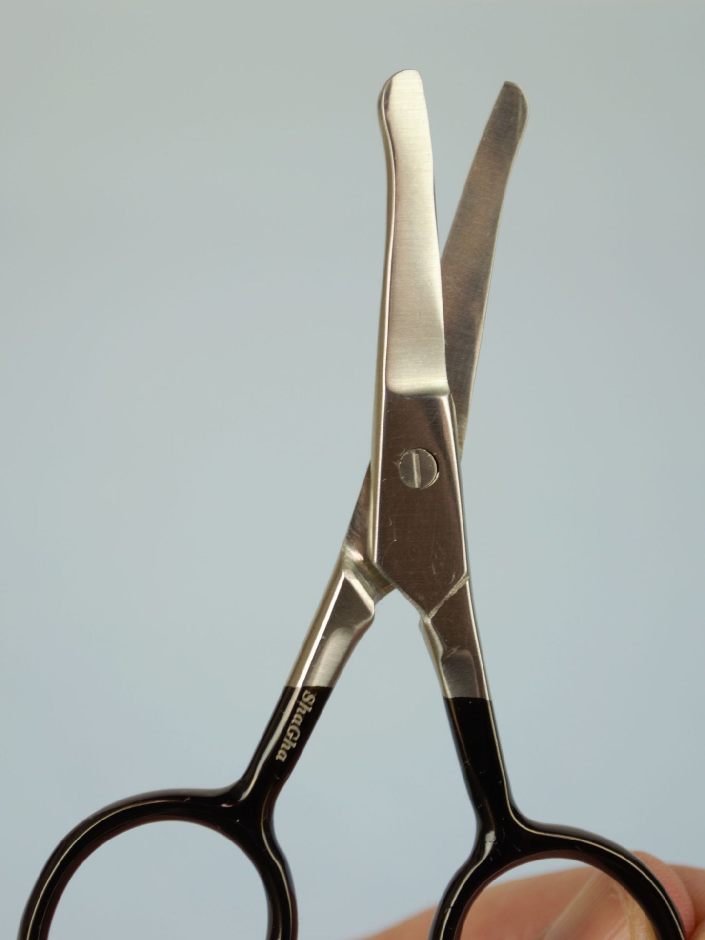 Vibrissae Scissor